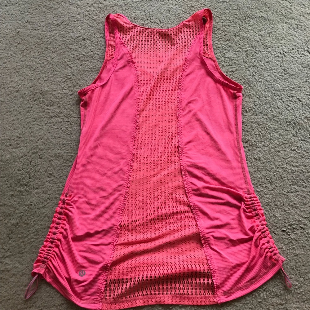 Lululemon tank
